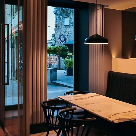 Prim&proper 4* Porto