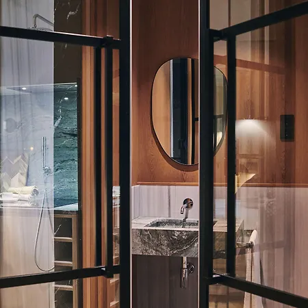 Prim&proper 4* Porto