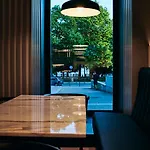 Prim&proper 4* Porto