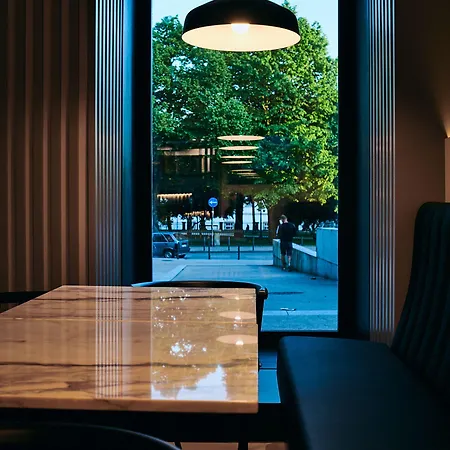 Prim&proper 4* Oporto