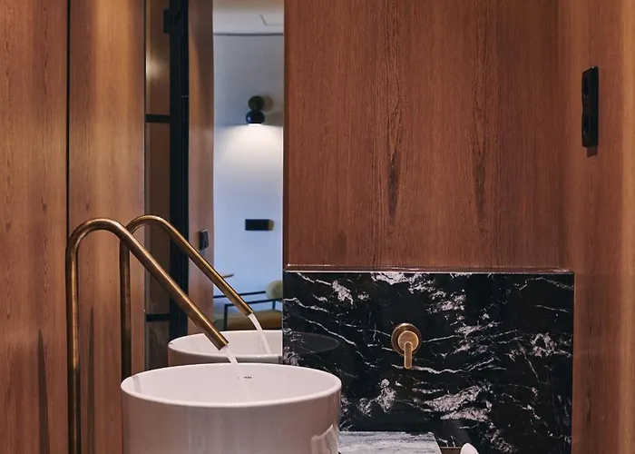 Prim&proper 4* Oporto