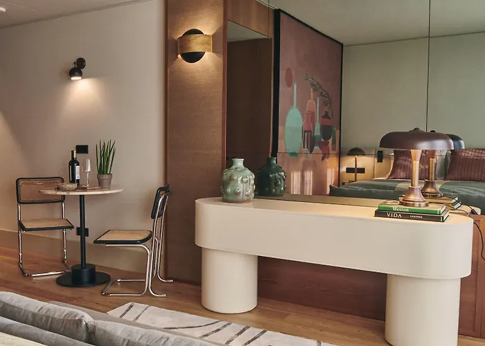 Prim&proper Pensión 4*